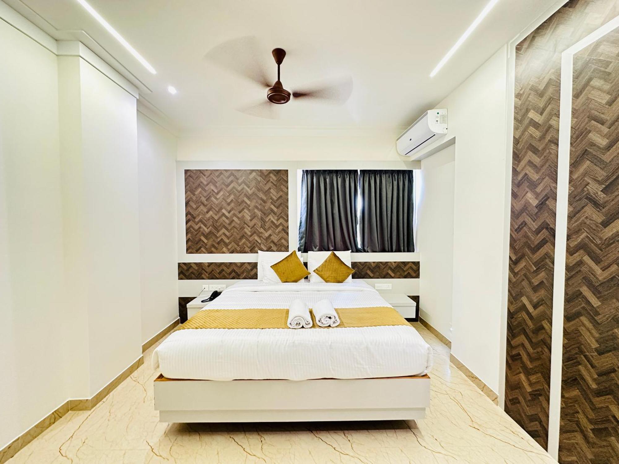 Shambhavi Hotel And Convention Centre Udupi Exteriör bild