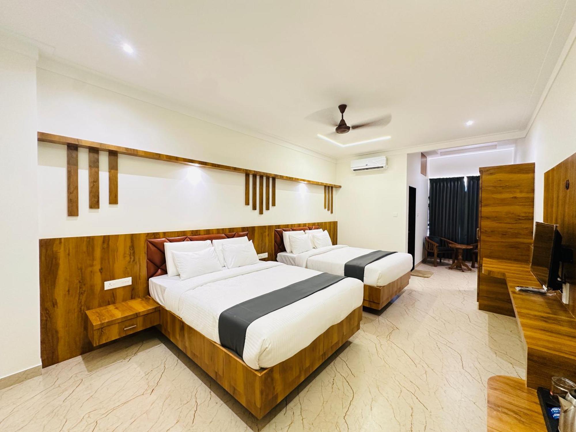 Shambhavi Hotel And Convention Centre Udupi Exteriör bild